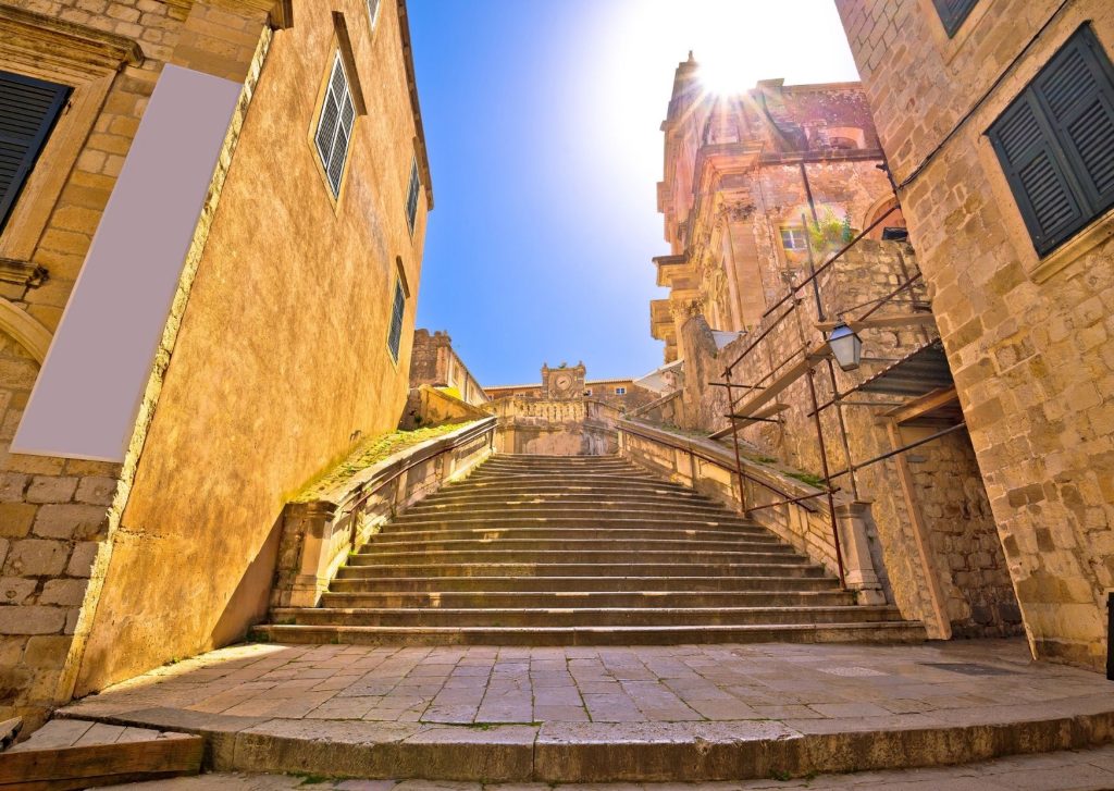 dubrovnik-marches-baroque-croatie