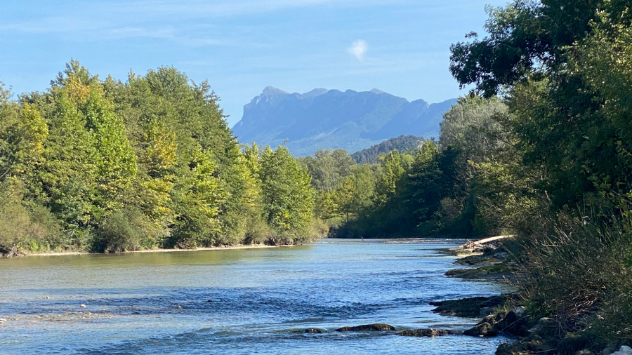 Que faire dans la Drôme - Vue sur les 3 becs depuis la rivière de la Drôme à Crest